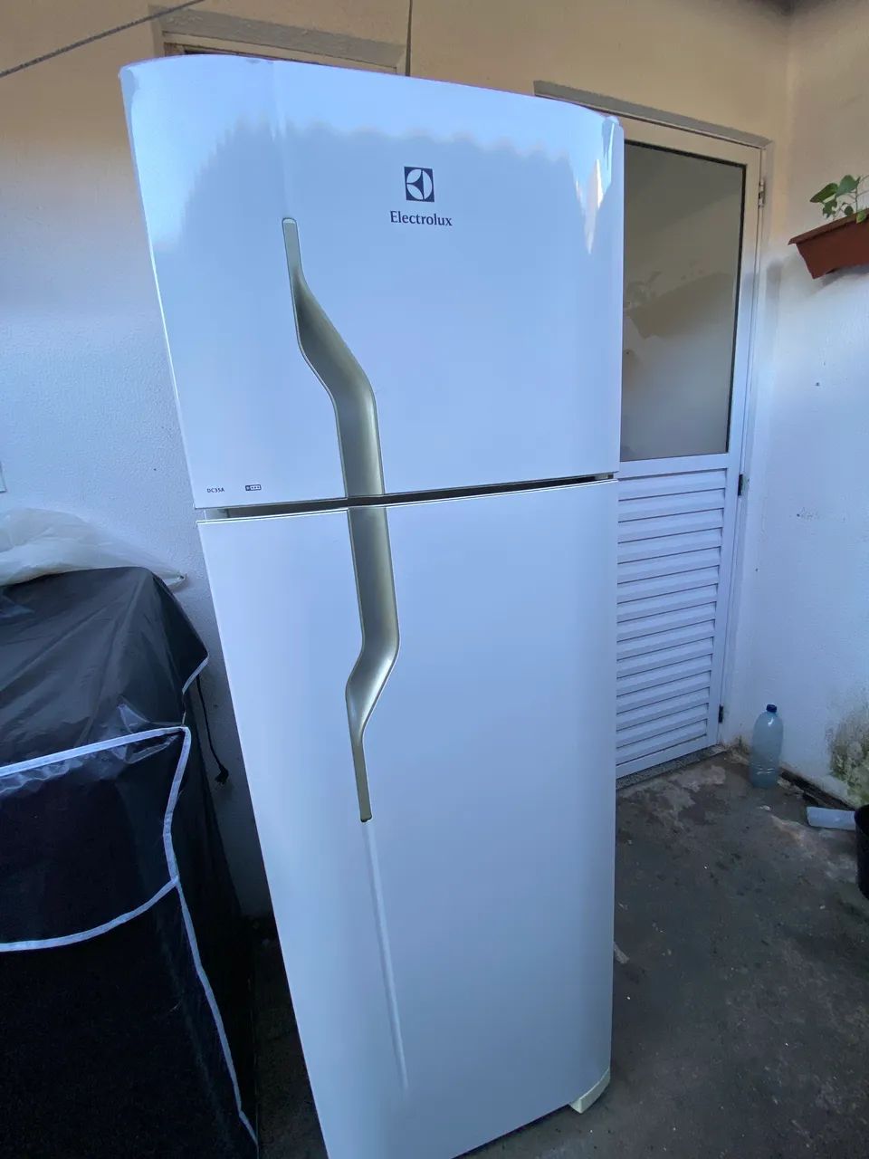 Geladeira Electrolux 260L - Geladeiras e Freezers - Cidade