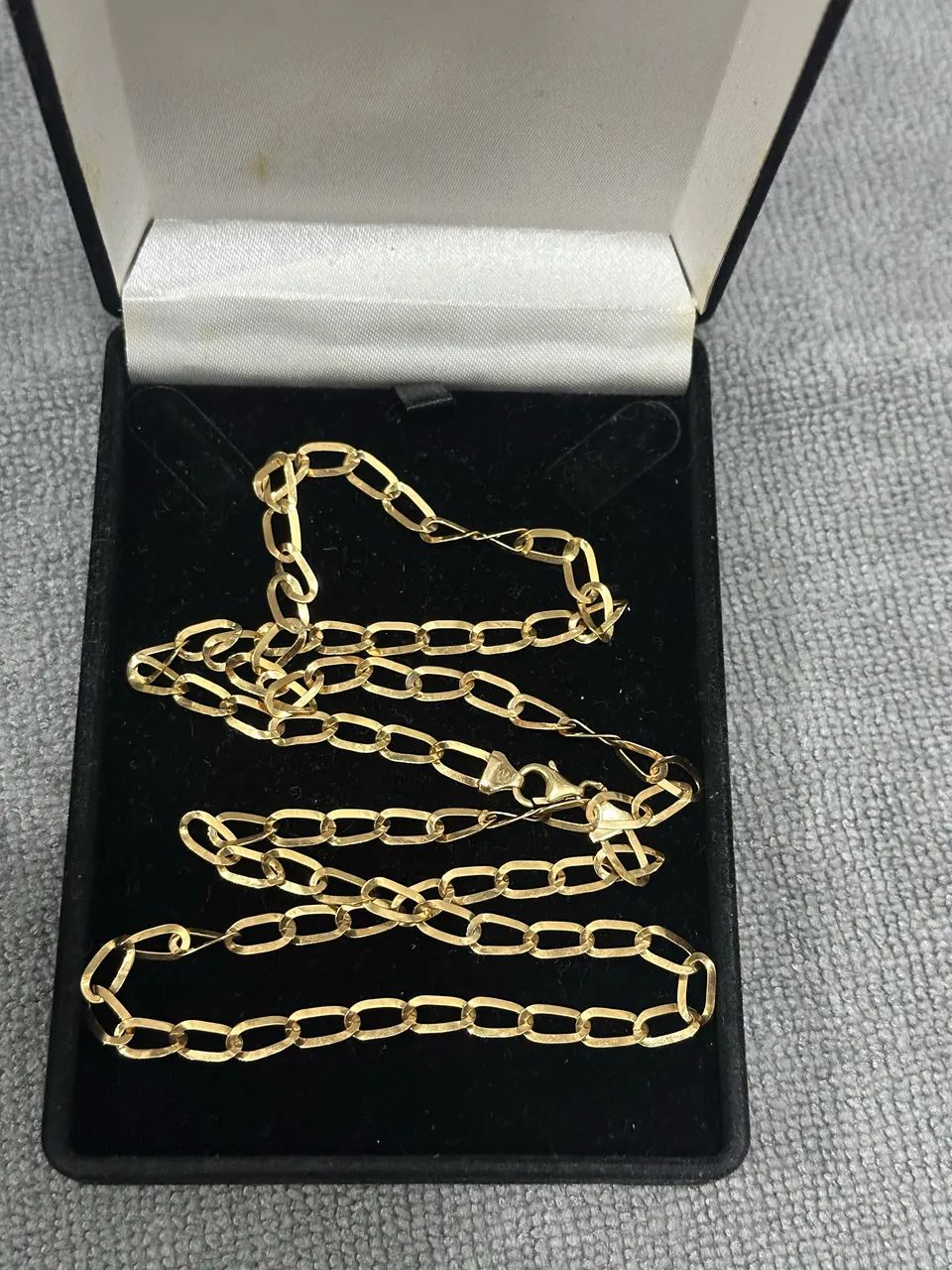 Corrente laminada em ouro 18k - 14,5g