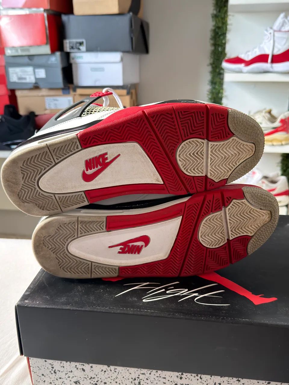 Air Jordan 4 Fire Red 44  - Foto 4