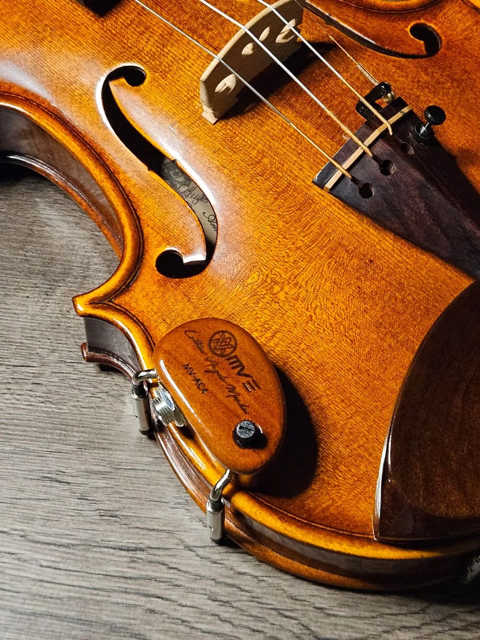 Microfone Violino MV Elétrico 