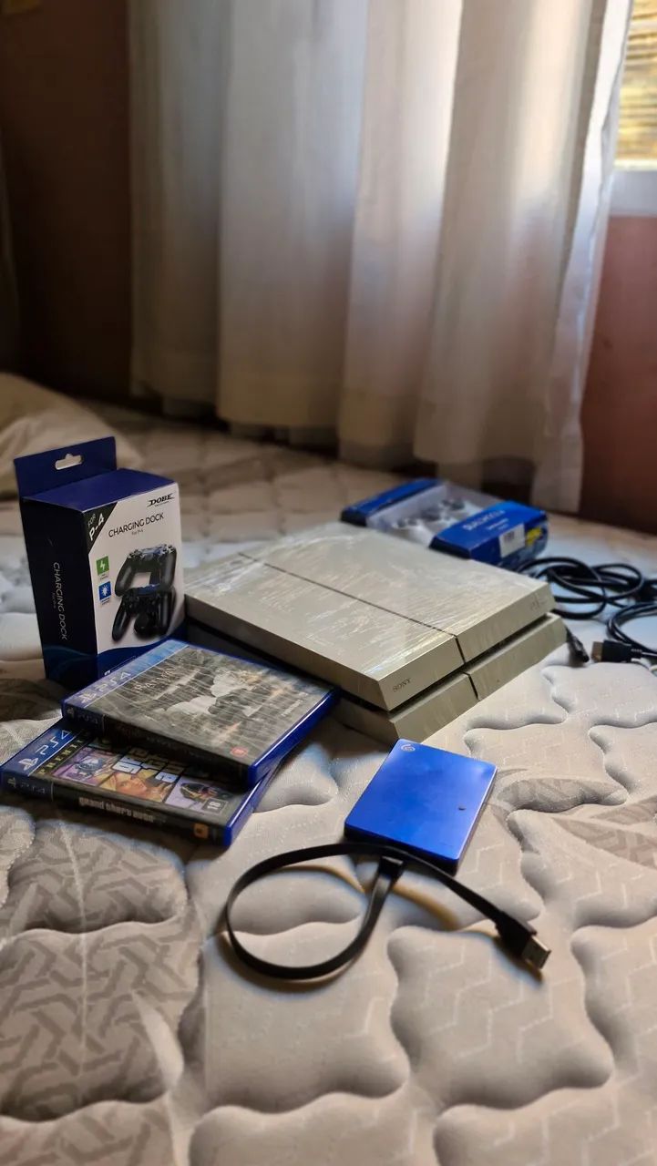 PS4 BRANCO