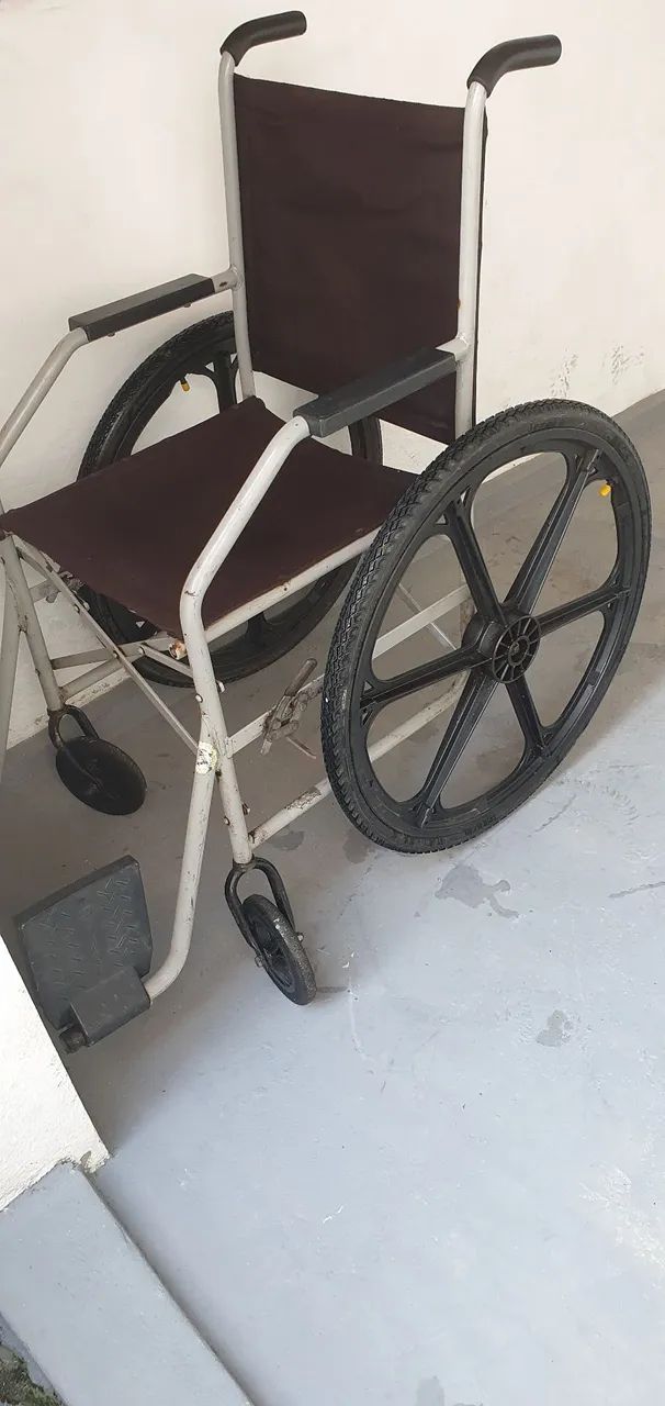 Cadeira de rodas nunca usada - Foto 5