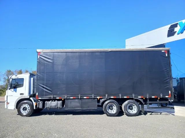 M.B ATEGO 2430 AUTOMÁTICO 6X2 2019 - Foto 4