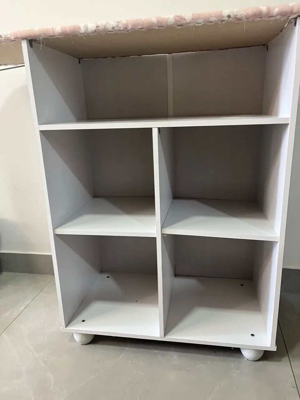 Armário com tábua de Passar Roupas - Foto 3