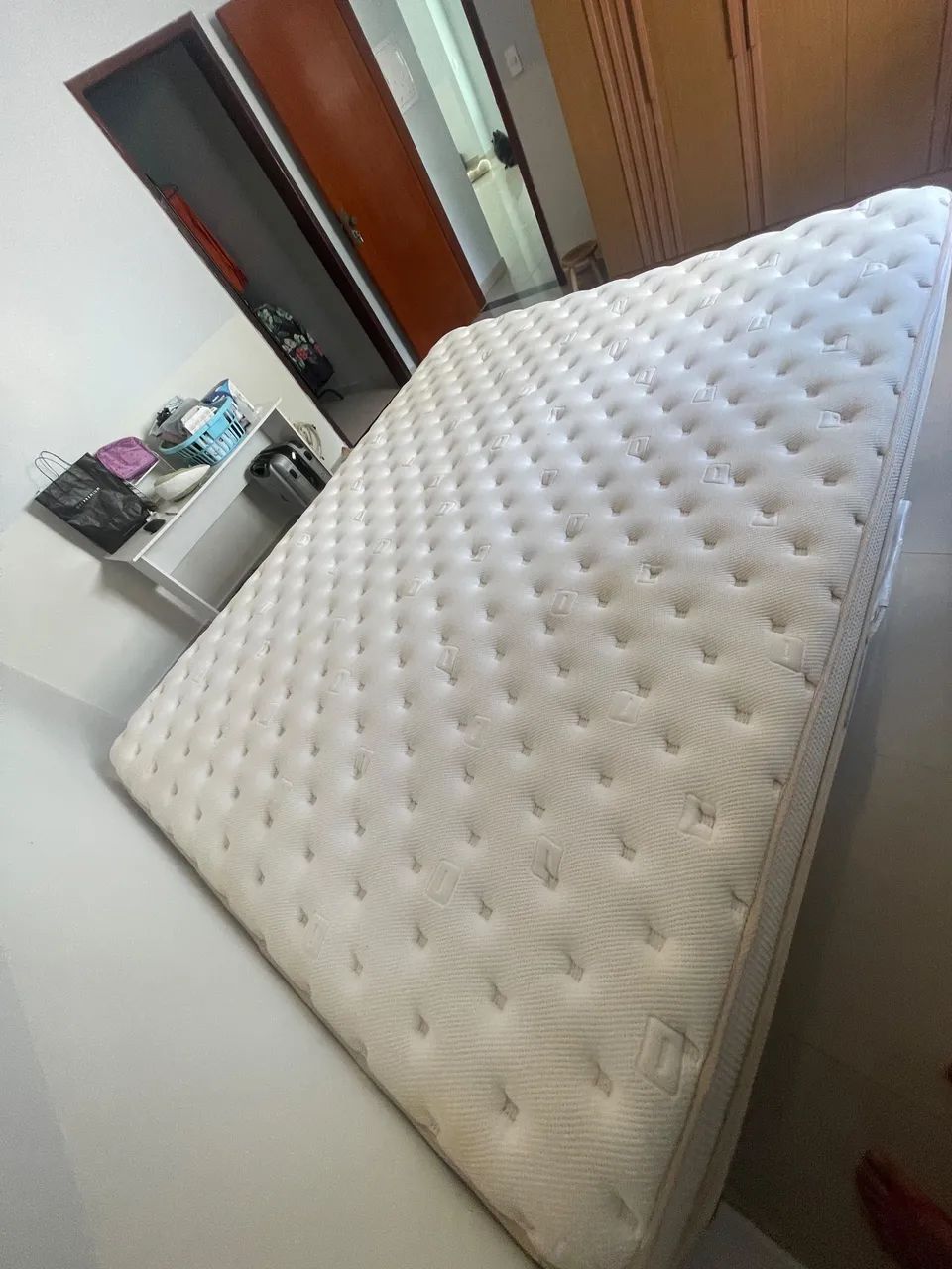 Cama Box Queen + Colchão King Koil de Molas Ensacadas - Foto 5