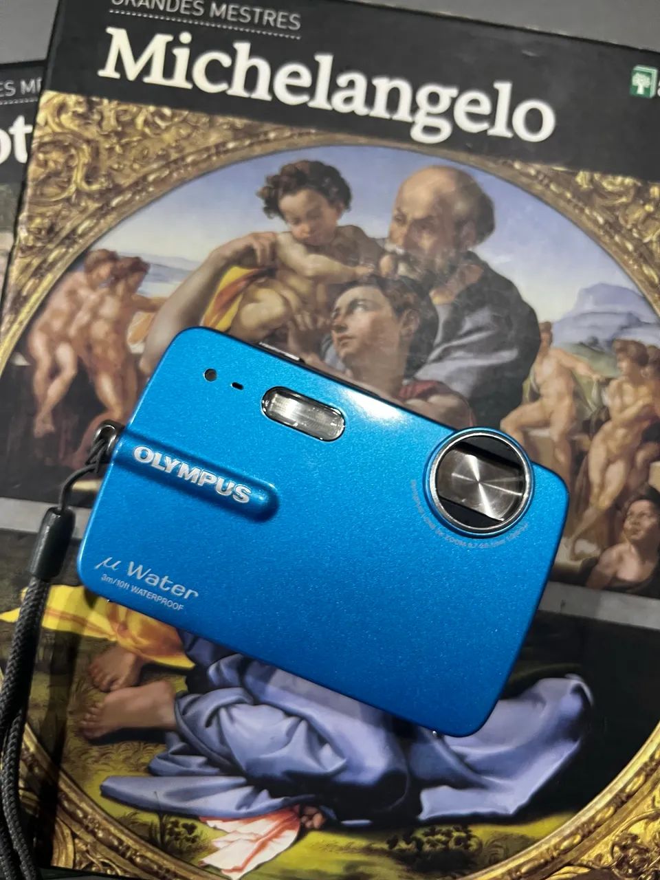 OLYMPUS DIGITAL カメラ Amazon | OLYMPUS デジタルカメラ XZ-1 シルバー プレミアムキット