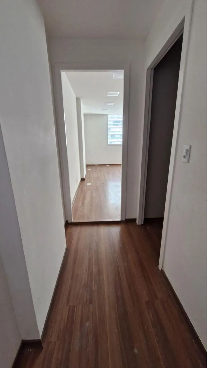 Sala comercial ao lado do shopping Praia da Costa 