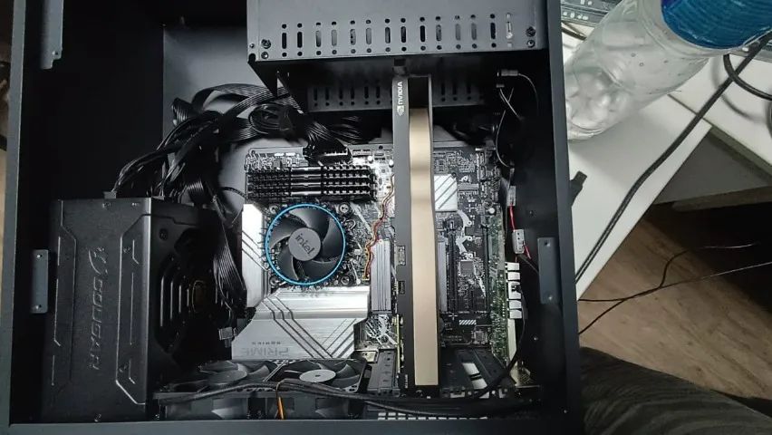 NVIDIA RTX A4500 20GB ECC - IA local / LLM / Render / CAD - Foto 3