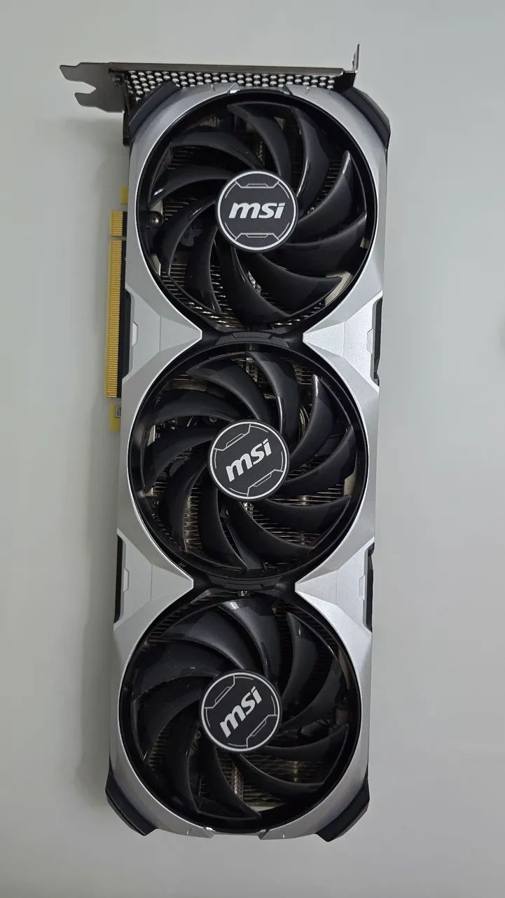 Título: Placa de Vídeo MSI GeForce RTX 4060 Ti - Triple Fan - VENTUS 3x - Excelente Estado
