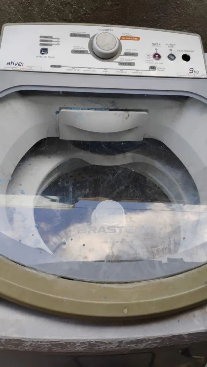 Vendo máquina retirada de peças 