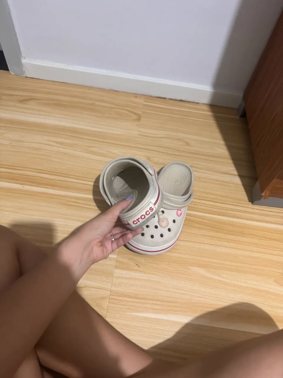 Crocs bege com rosa, usada em excelente estado , toda original 