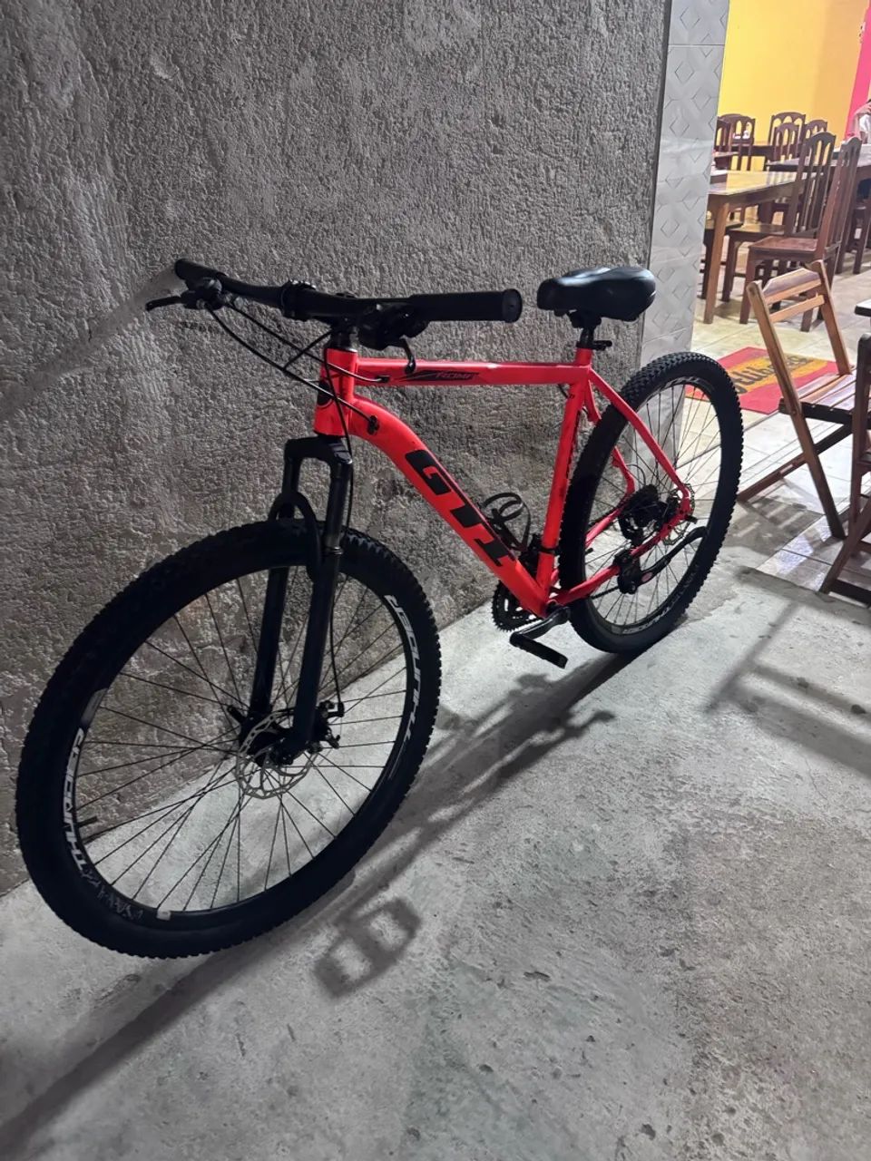 Bike GTI aro 19 laranja semi nova 