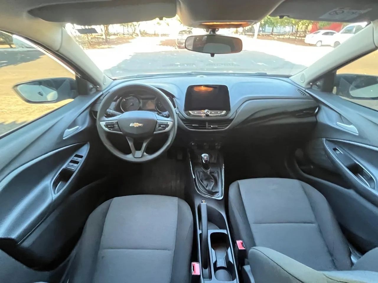 Chevrolet Onix Hatch 1.0 12V Flex Mec. 4P 2025 - Foto 2
