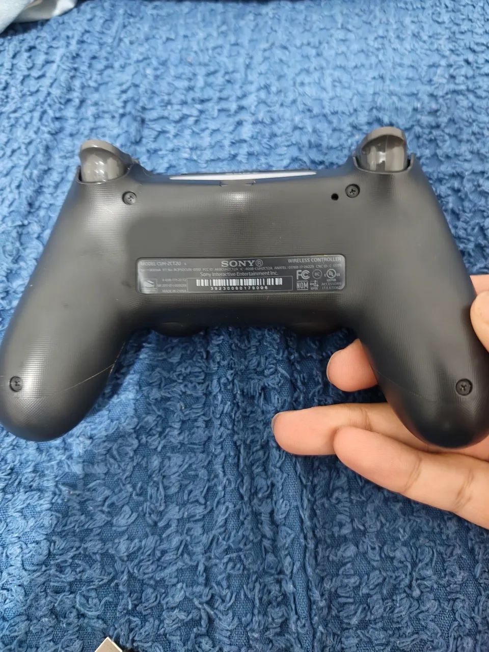 Controle de PS4 praticamente sem uso - Foto 2