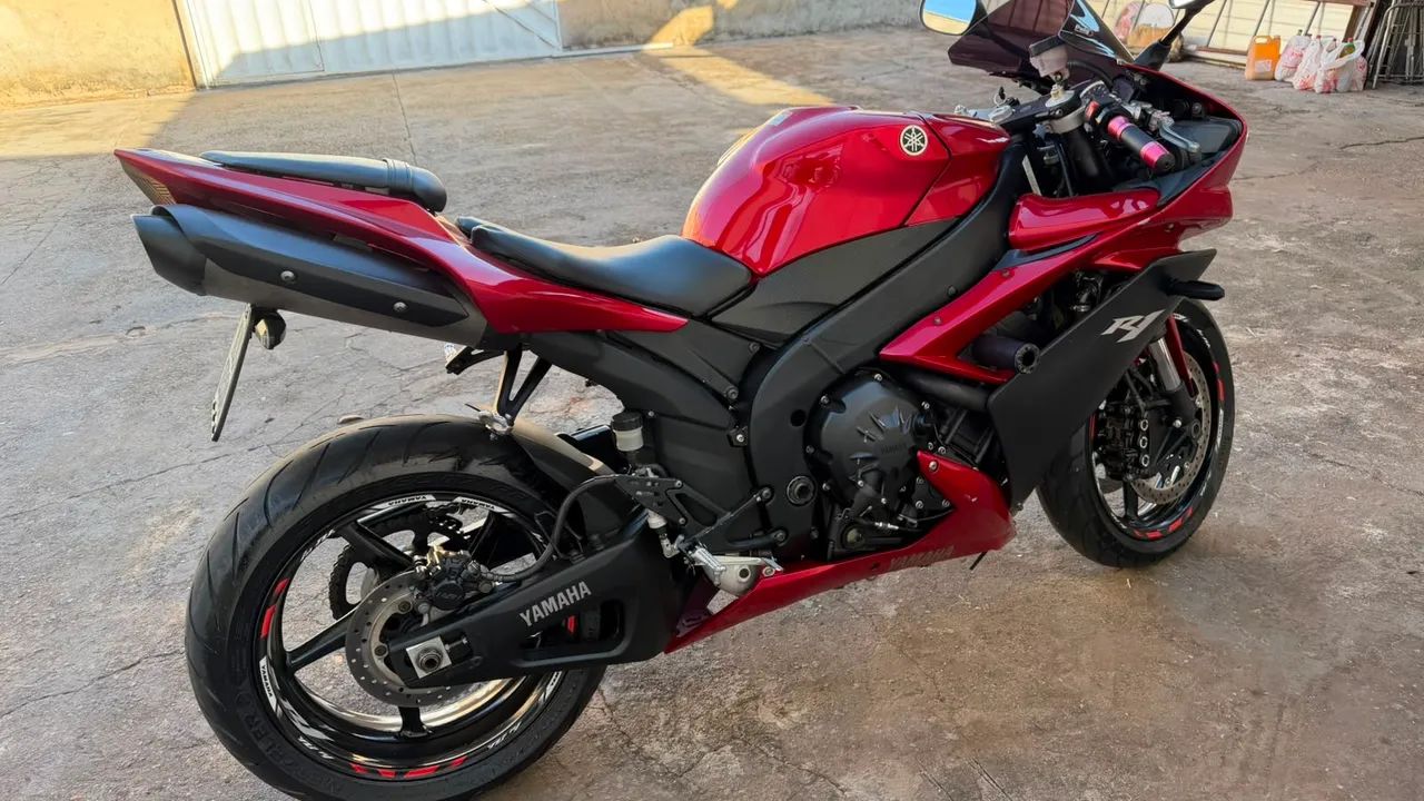 Yamaha R1  - Foto 4