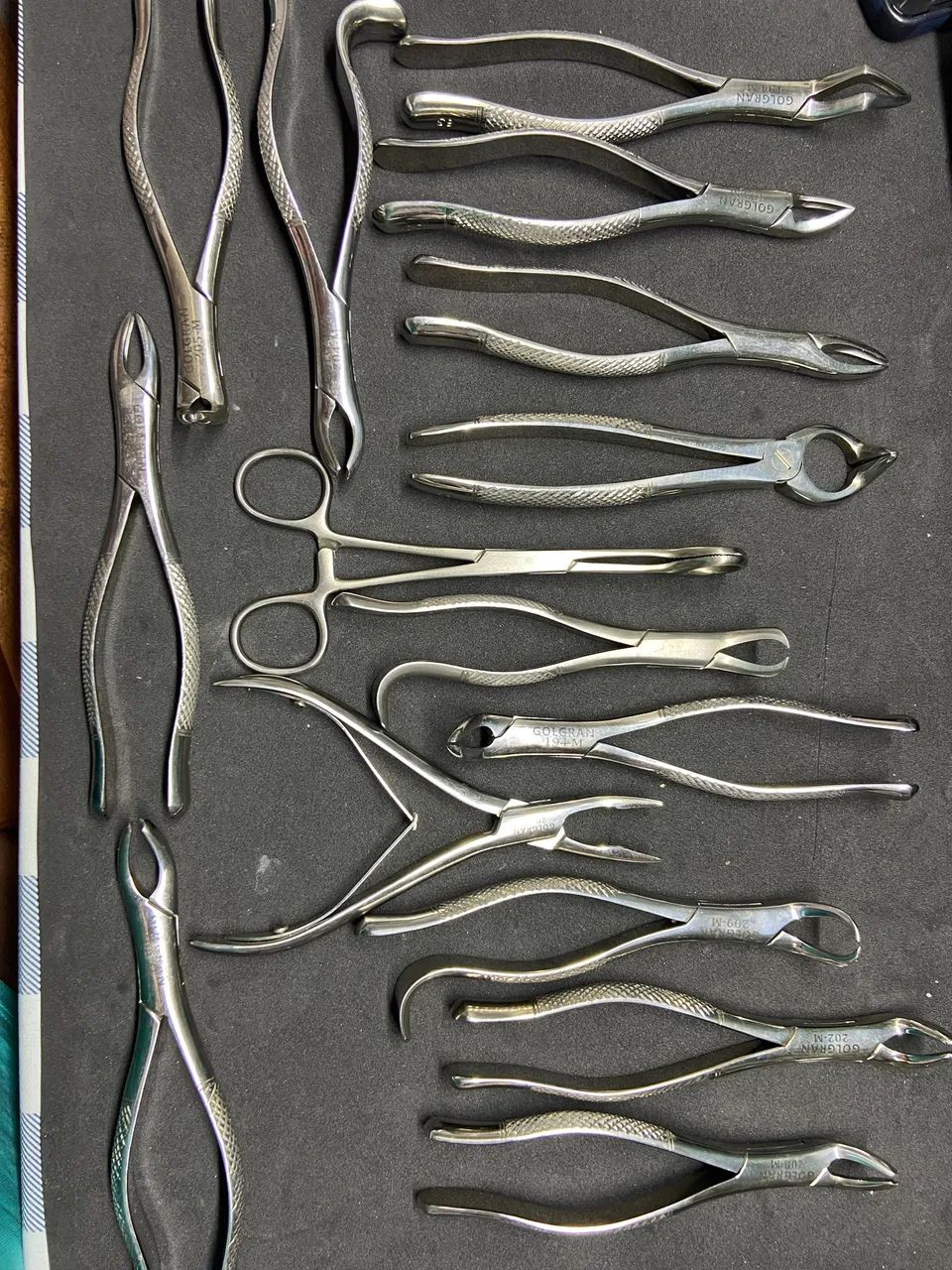Caixa completa de cirurgia odontologia 