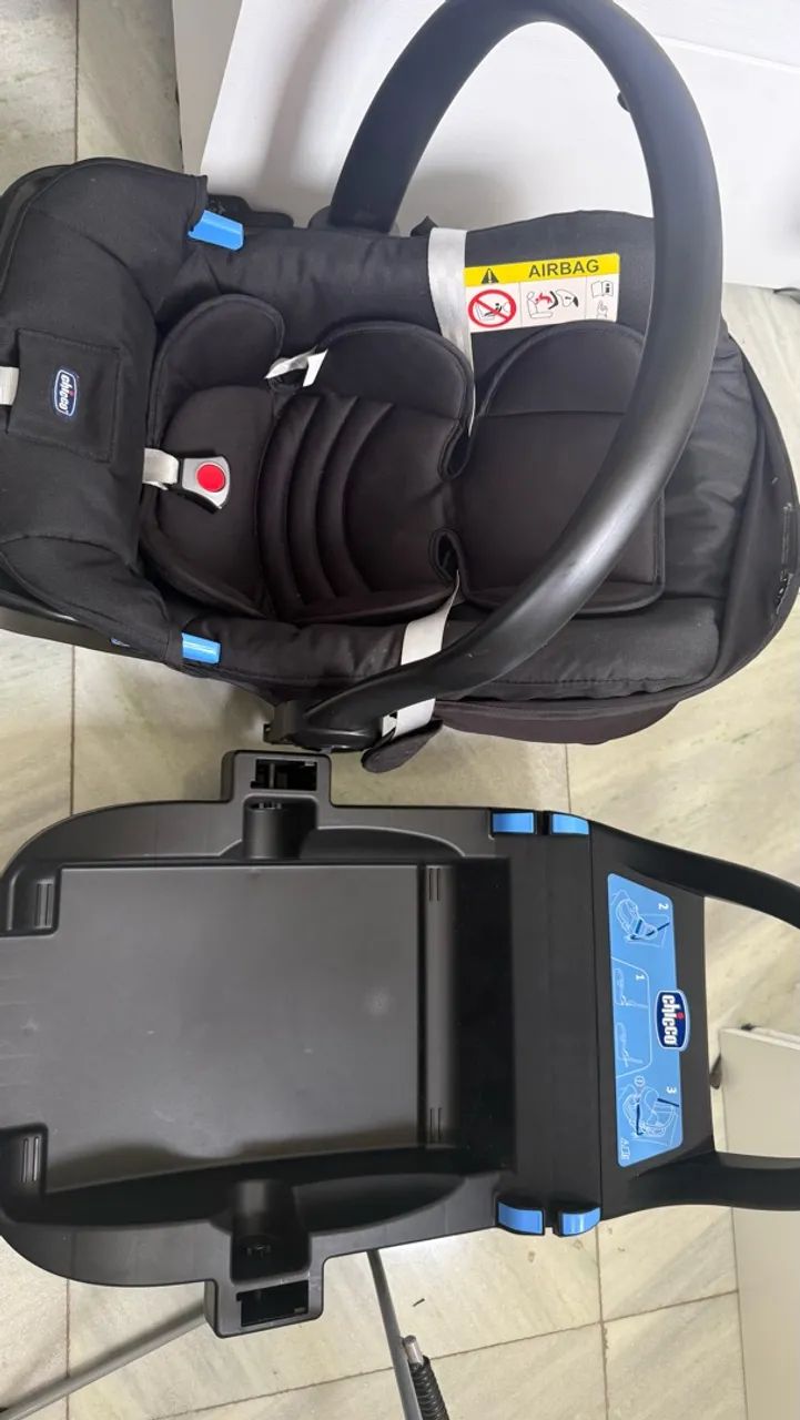Bebê conforto Kaily Chicco + Base 