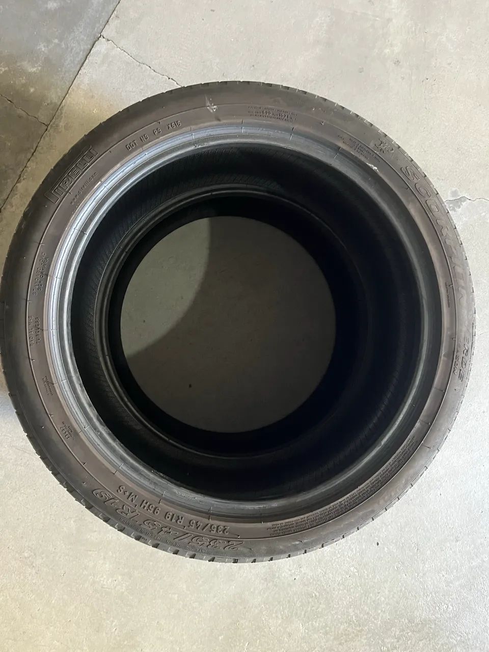 Pneus Pirelli Scorpion 235/45 R19 - Foto 2