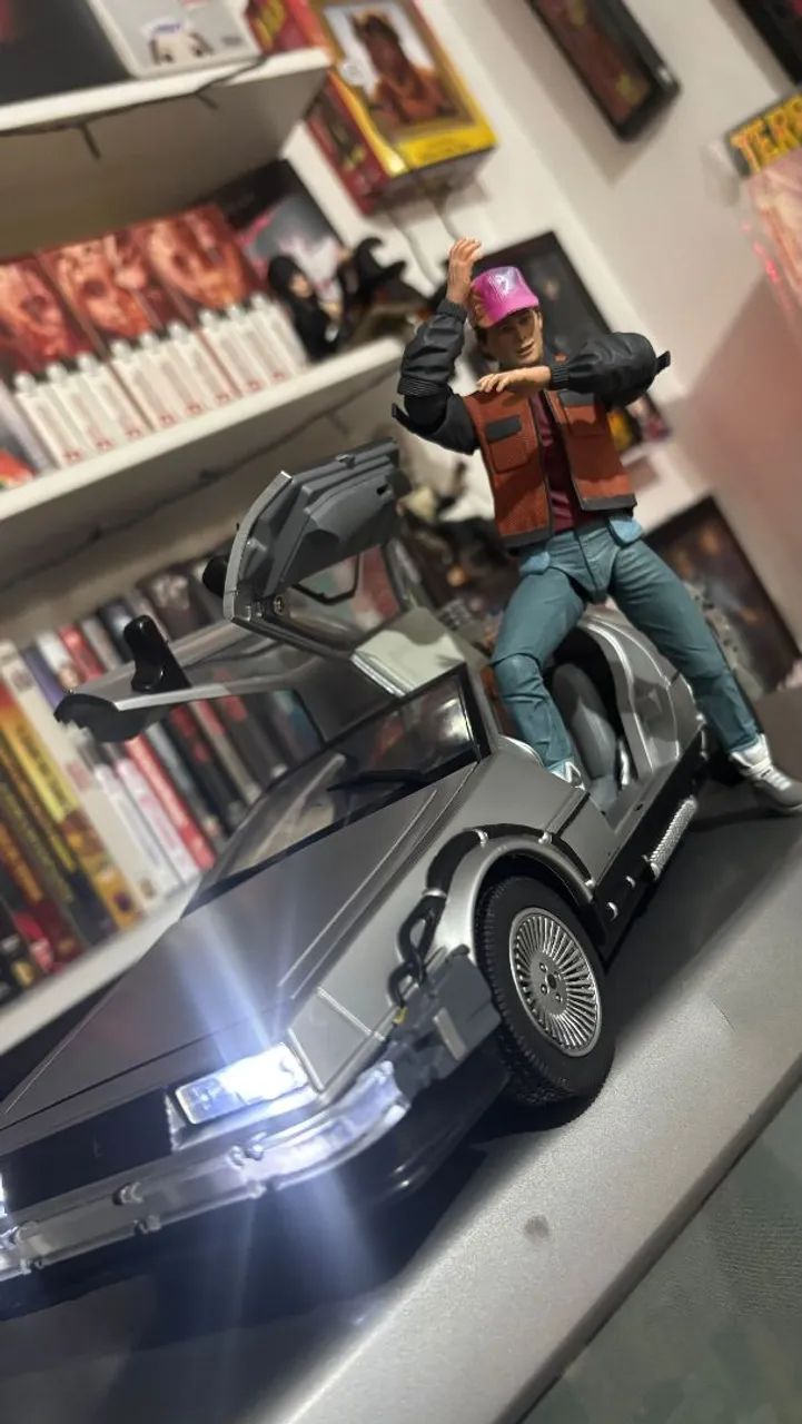 DeLorean Diamond Select 1:15 Hover Conversion Raríssimo Eletrônico De Volta Futuro - Foto 4