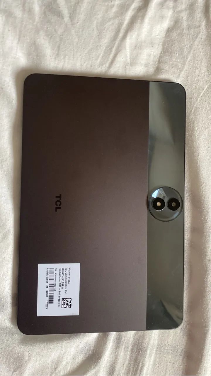 Tablet TCL R$800,00