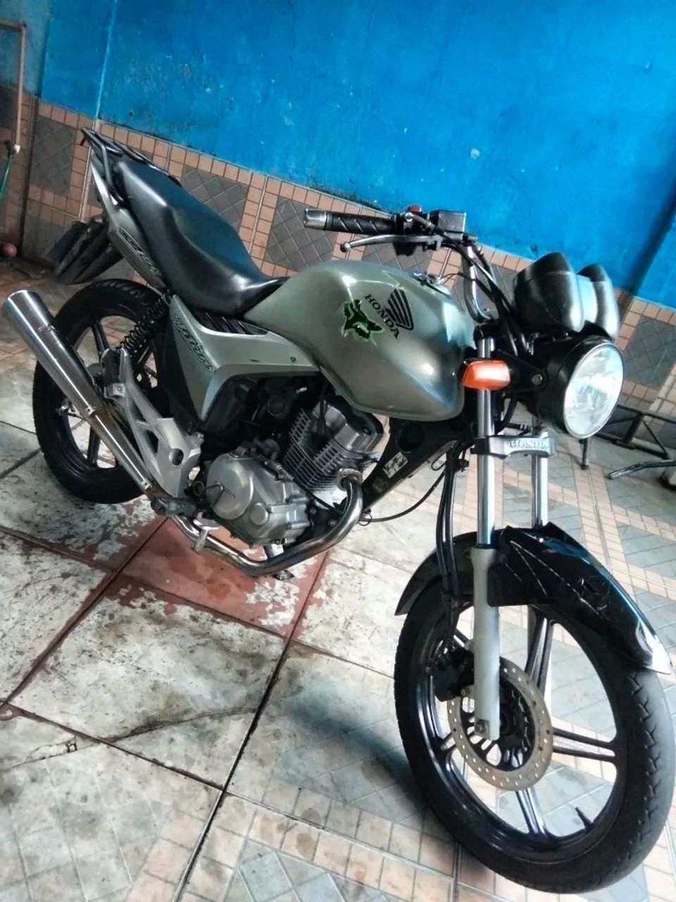 Mix CG 150 2012 