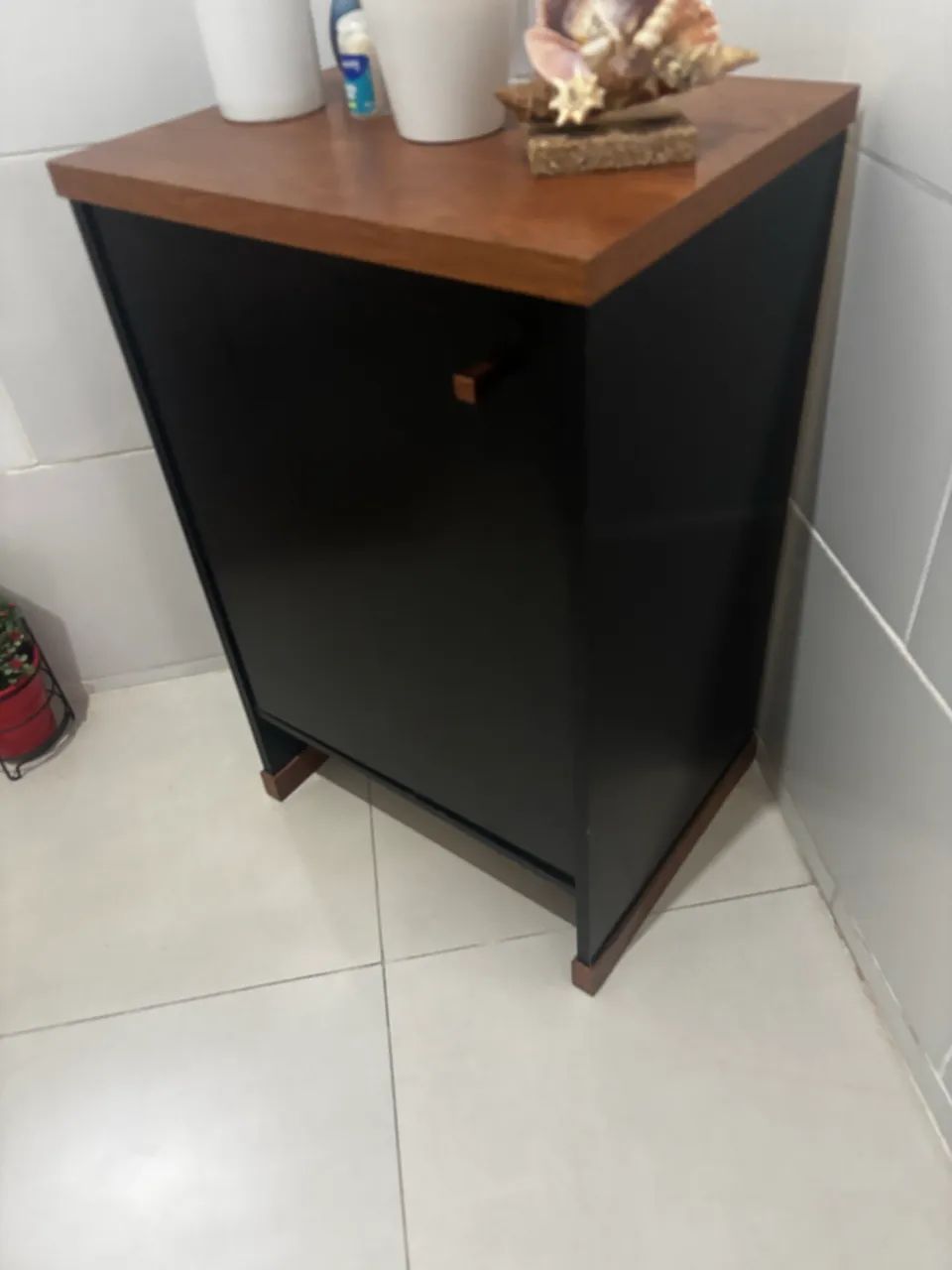 Criado mudo súper resistente