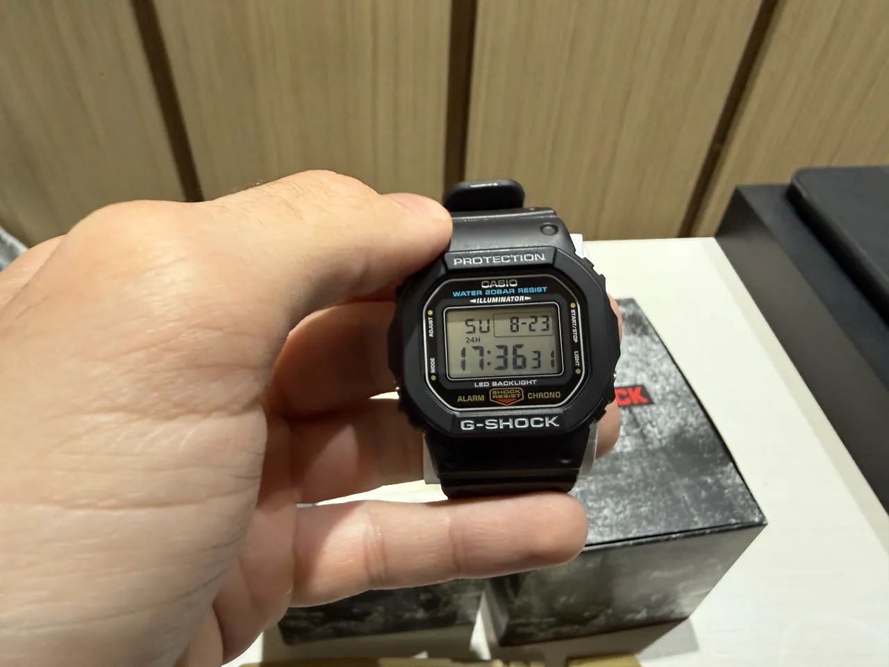 Relógio Casio G-shock DW-5600UE - Foto 4
