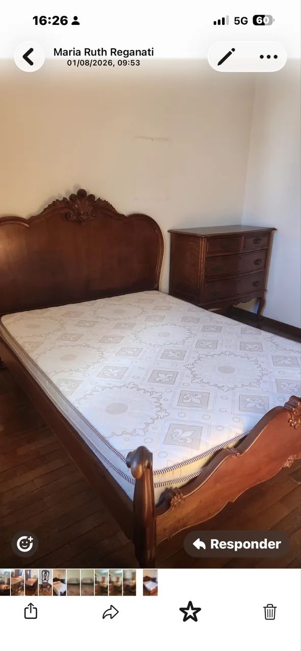 Cama antiga em madeira maciça com colchão novo