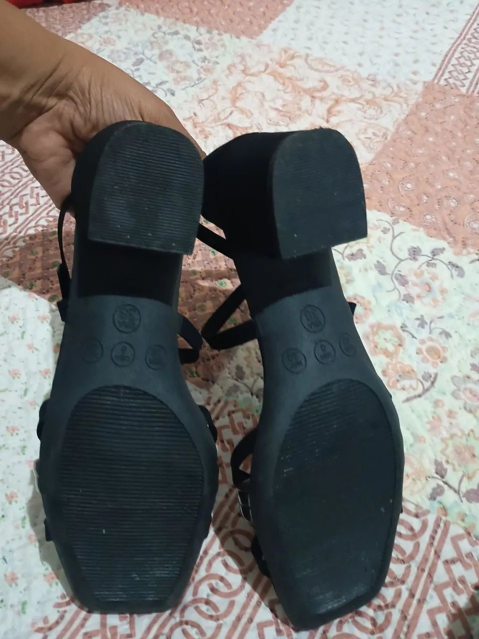 Vende-se sandália feminina  - Foto 4