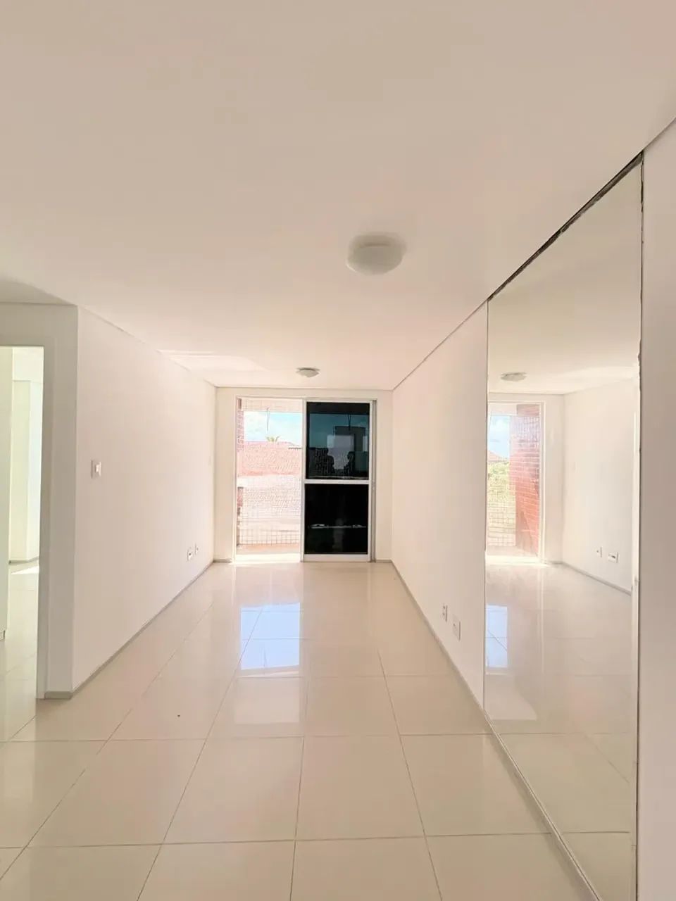ALUGA-SE | Apartamento com planejados e ar-condicionado  Edifício Biadene | Ponta do Farol