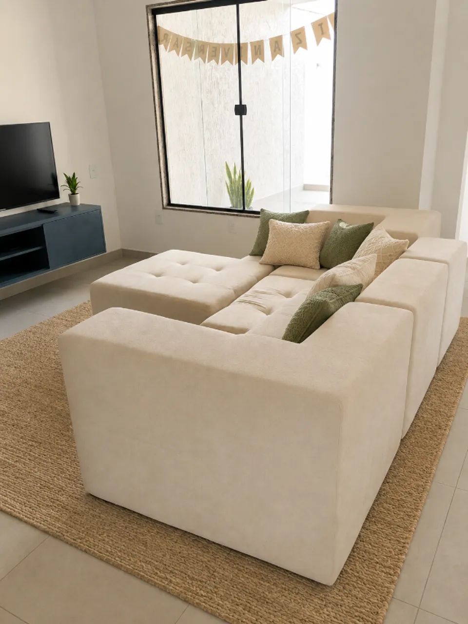 Sofá Modular 3 Lugares com Chaise Bouclé Nude/Bege - 2,58m - Foto 2