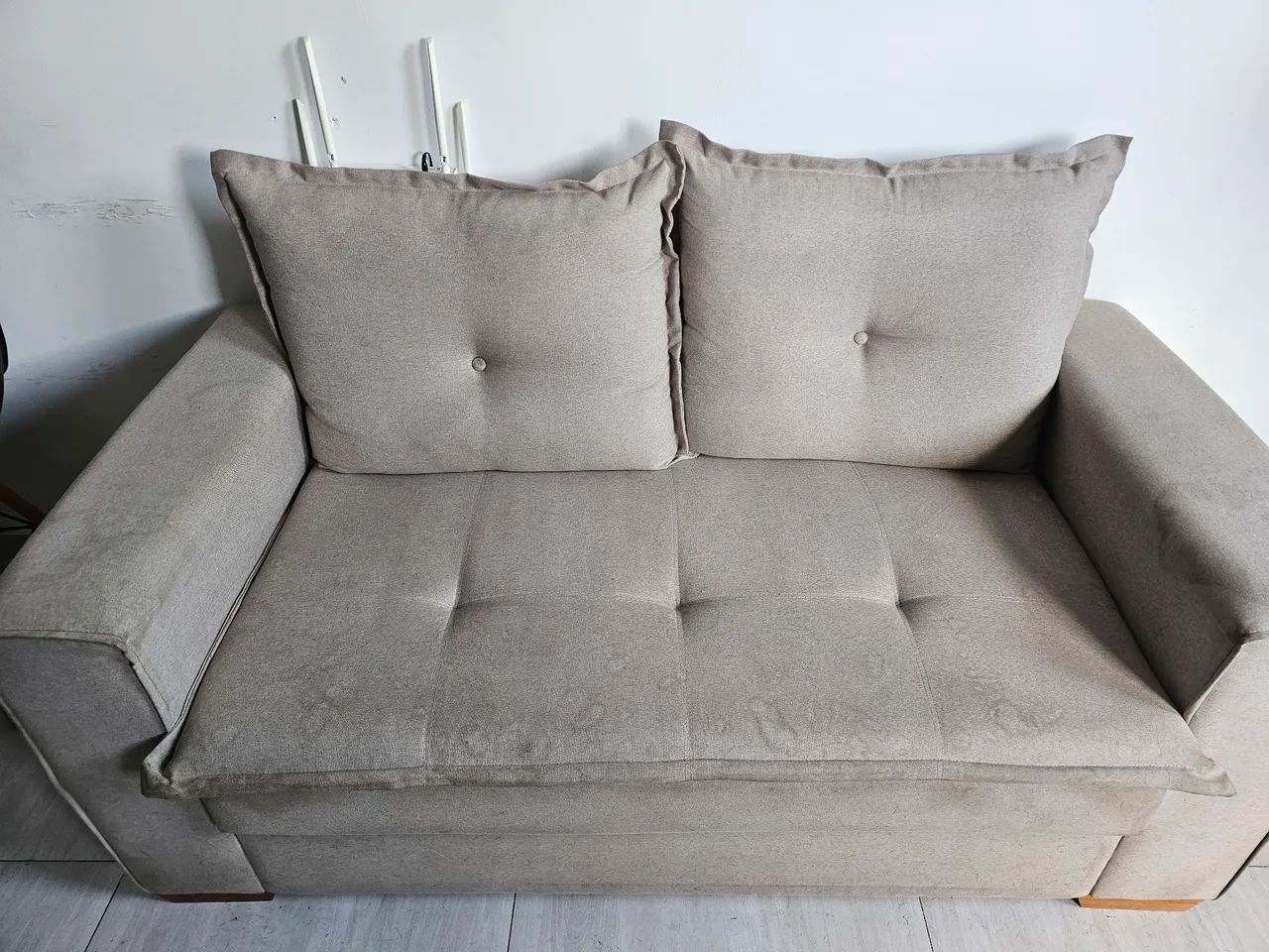 Sofá 2 lugares de linho457517292166195201