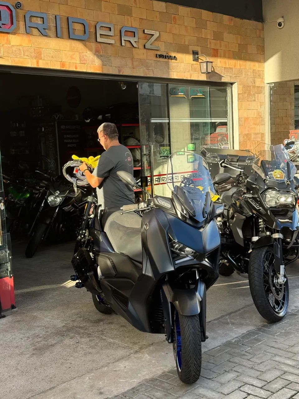 Xmax 250 Conect  - Foto 4