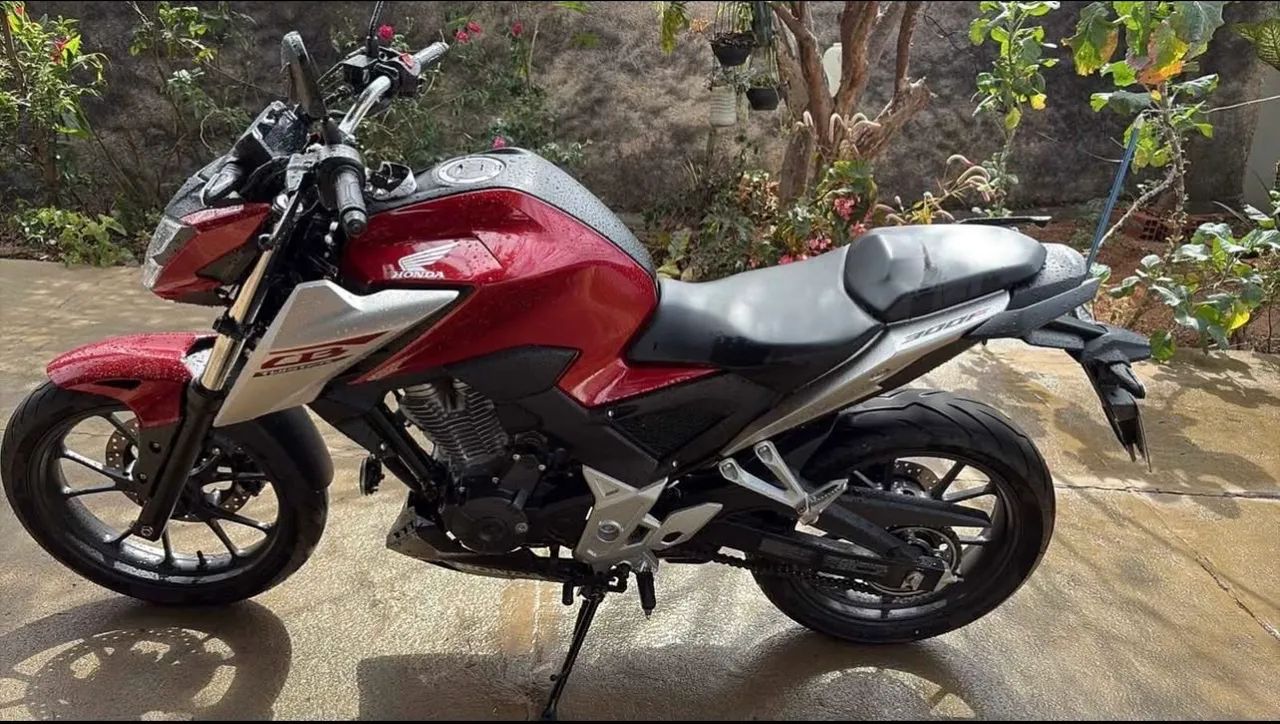 CB300F twister  - Foto 4