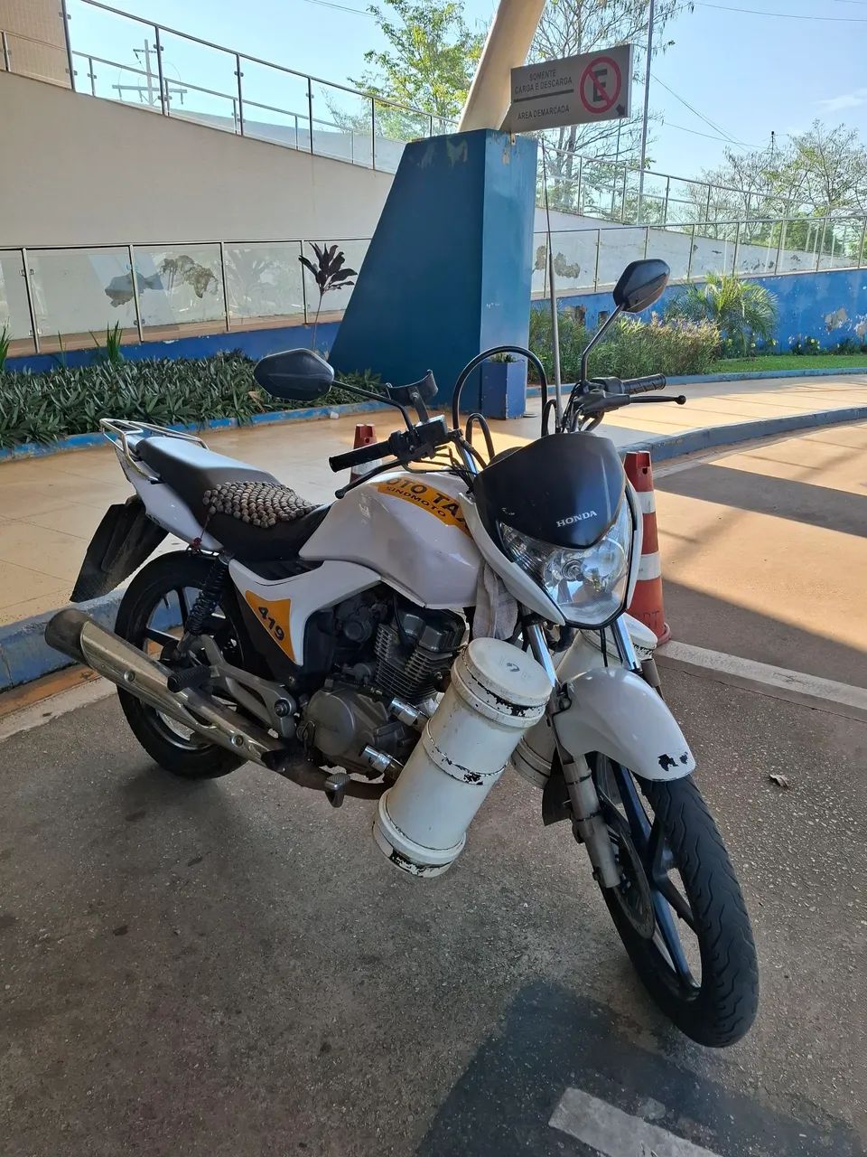 Valor a negociar, moto com motor feito recentemente  - Foto 2