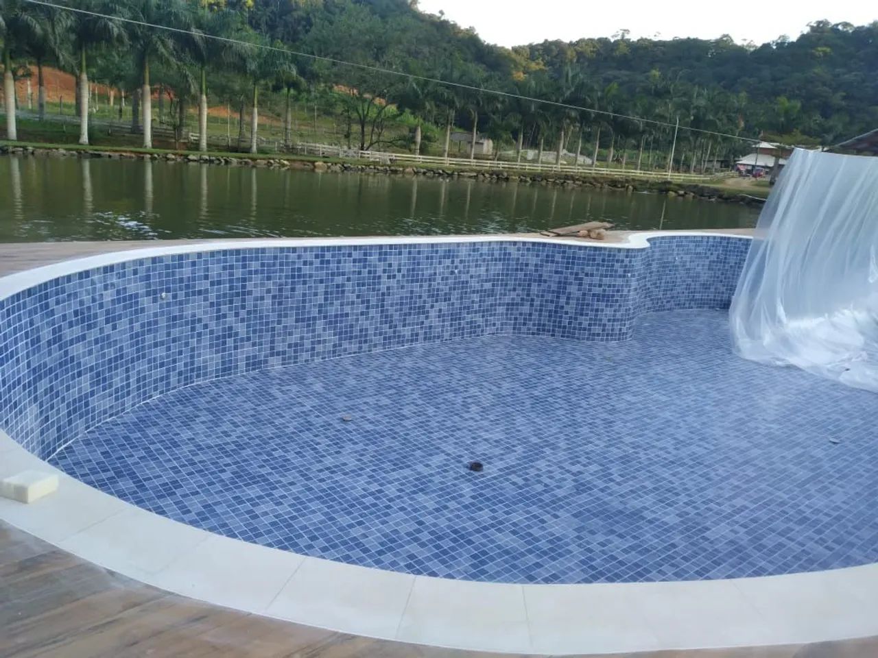 Instalação de Porcelanato e Revestimentos - Foto 3