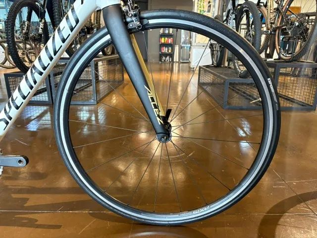Bicicleta Seminova Specialized Allez Sport  - Foto 4