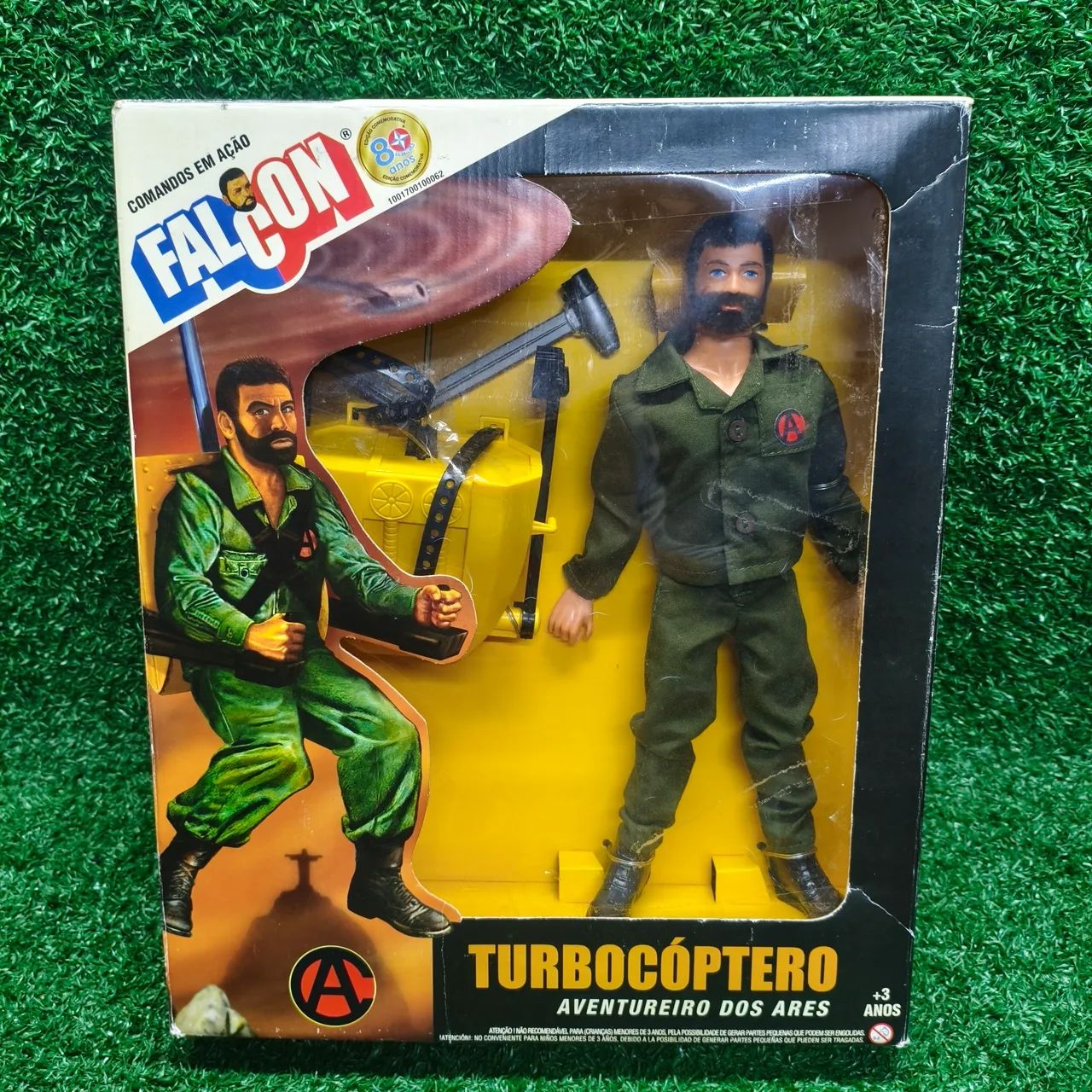 boneco Falcon na caixa de 2017 Turbocoptero  - Foto 4