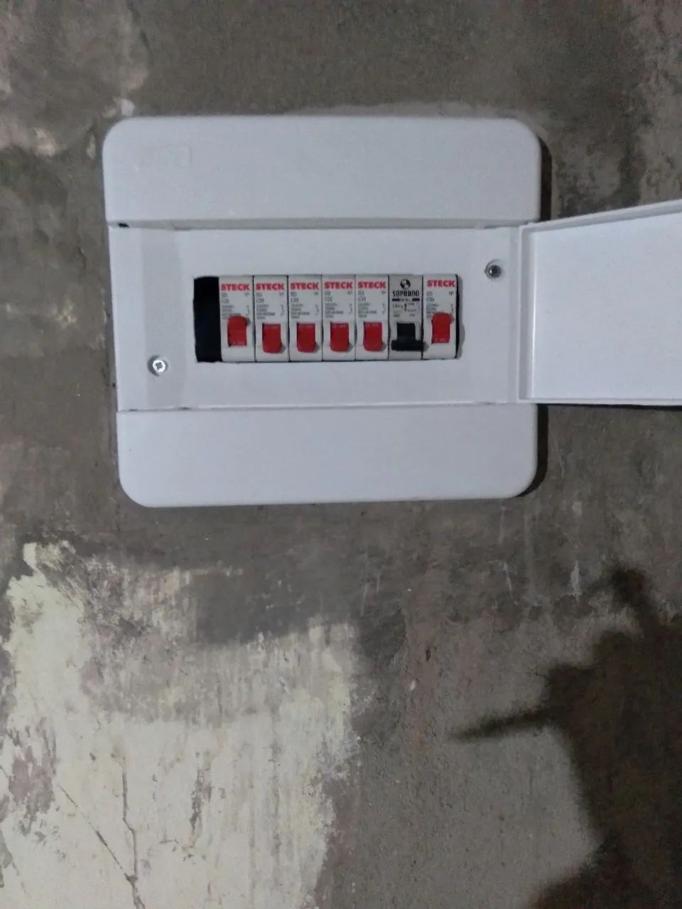 SOU ELETRICISTA E ENCANADOR - Foto 4