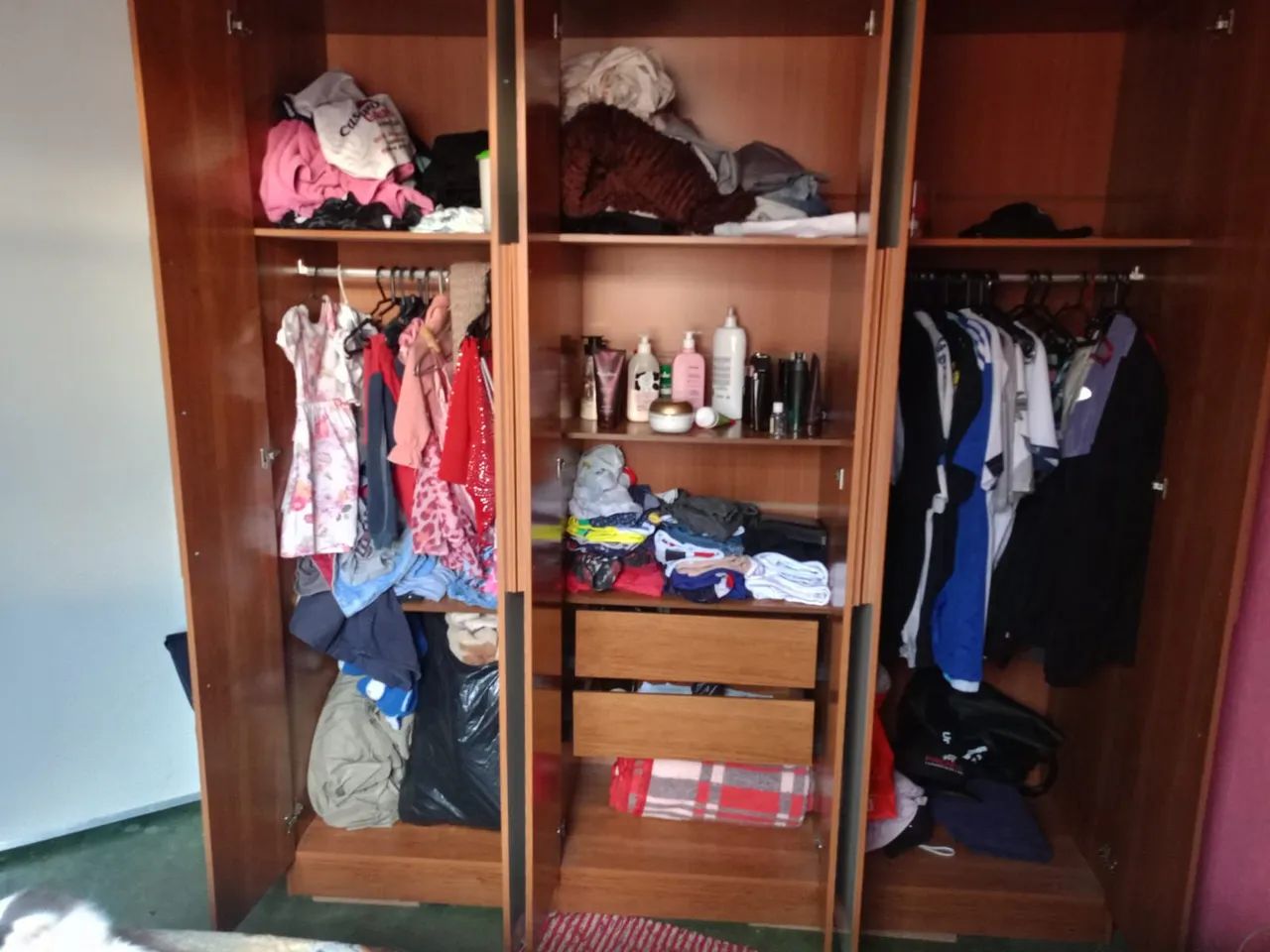 Guarda roupa de casal de 6 portas