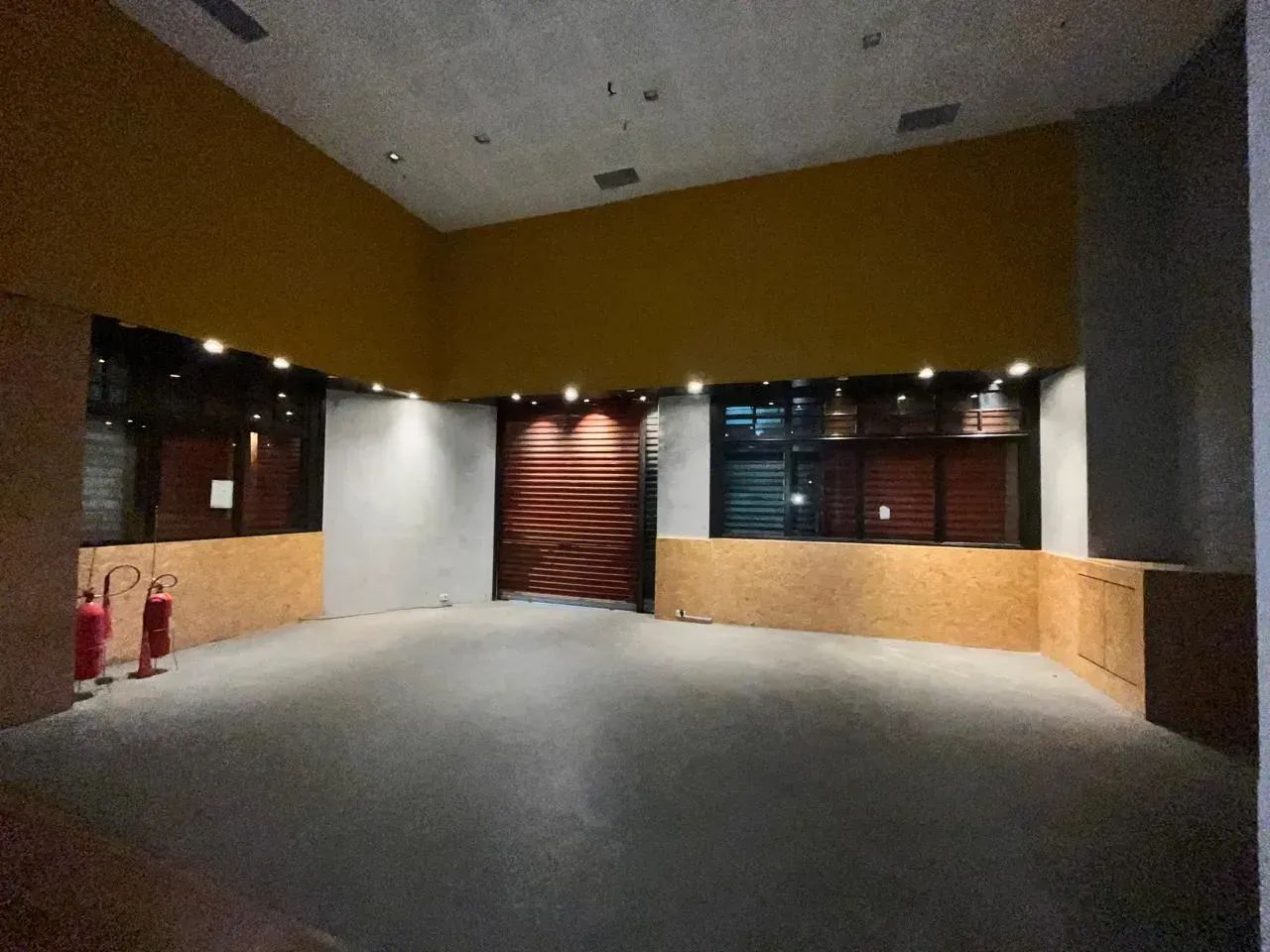 LOJÃO COM 600m2 na Primeiro de Março, Centro - Foto 2