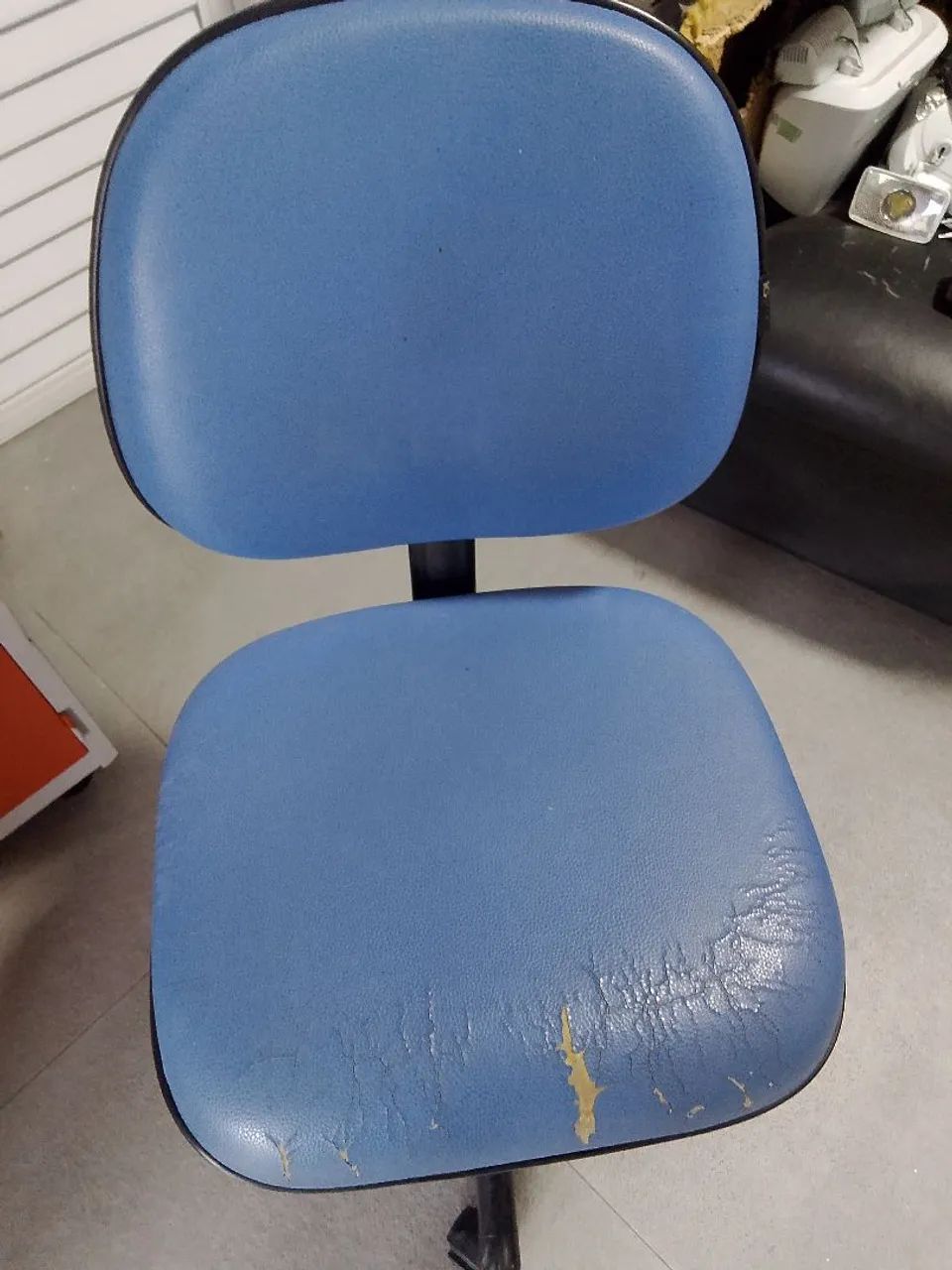 Cadeiras variadas