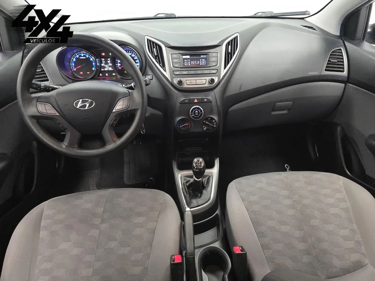 Hyundai HB20 Unique 1.0 Flex 12V Mec. 2019 - Foto 3