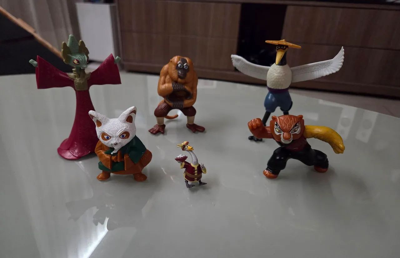 Kit com 6 bonecos Kung Fu Panda
