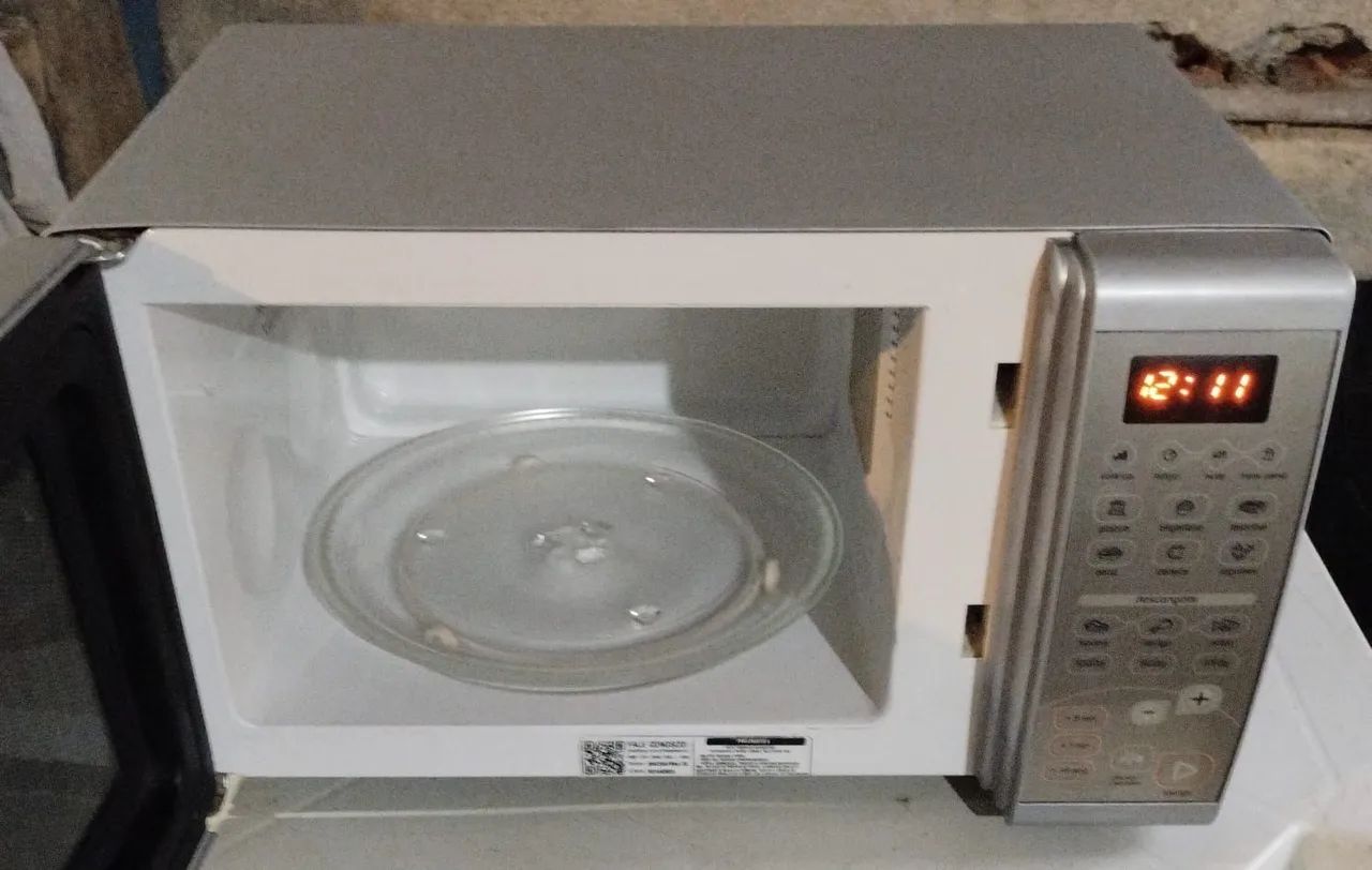 Microondas 20 litros Brastemp toop - Foto 2