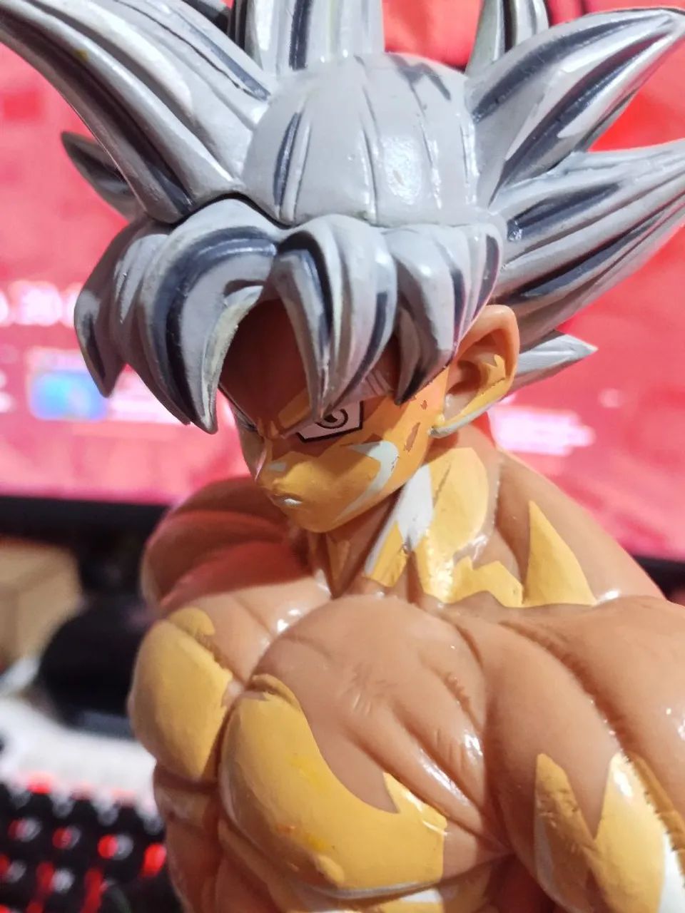 Action figure Goku MUI - Foto 3