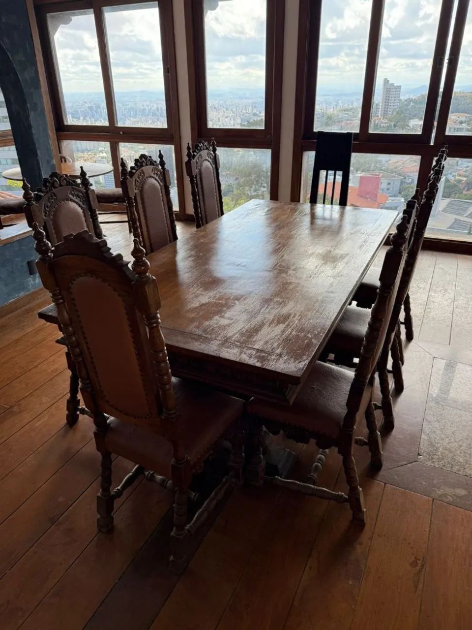 Mesa de Jantar de Sucupira 
