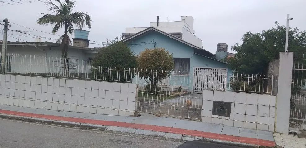 Casa de Alvenaria em Barreiros - Próximo da Havan