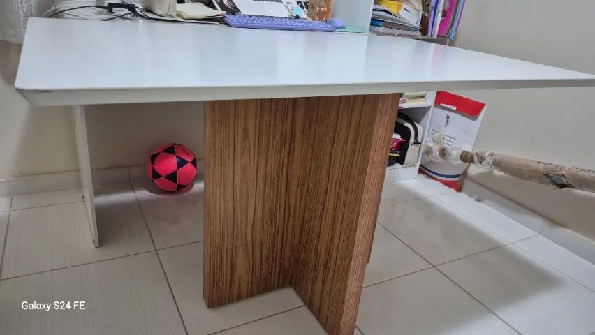 Mesa de jantar 1,30 x 0,80