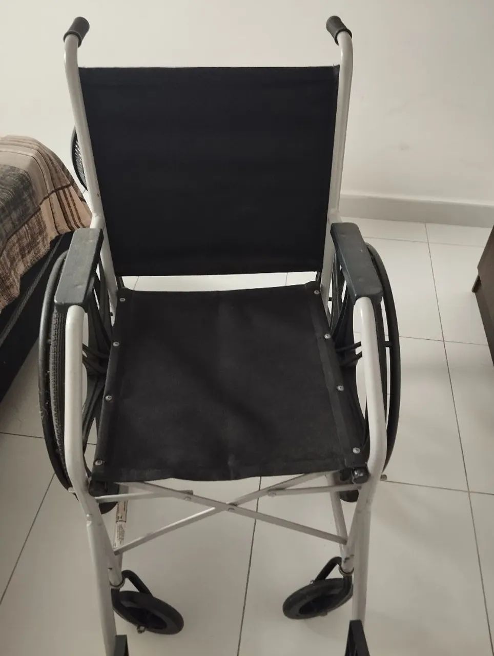 Excelente Cadeira de rodas - Foto 3